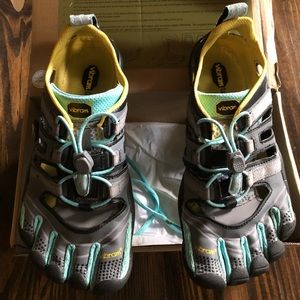 Vibram Fivefingers Treksport Sandal